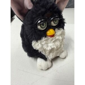 Vintage 1998 Furby Tiger Electronics Model 70-800 Skunk Black White Green Eyes